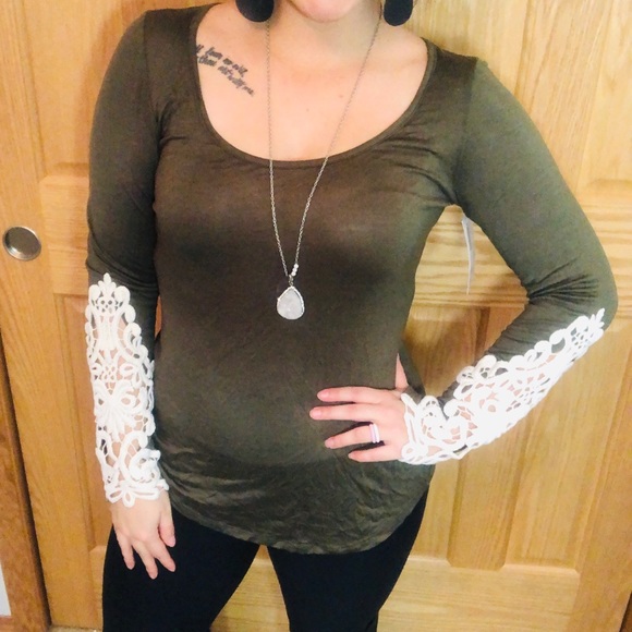 Tops - Olive crochet sleeves. Size small